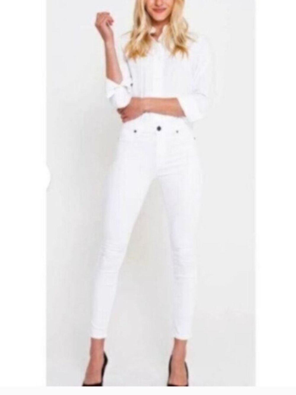 Like New! PARKER SMITH Straight Leg Jeans Eternal White in Size 30